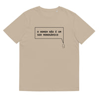 T-shirt unissexo orgânica bege ranca com a frase "O homem não é um ser monogâmico" da marca Ralhenta