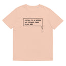 T-shirt unissexo orgânica pêssego com a frase "Estou-te a dizer as coisas como elas são" da marca Ralhenta