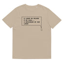 T-shirt unissexo orgânico bege com a frase "O lugar da mulher é em casa... a descansar de ser líder" da marca Ralhenta